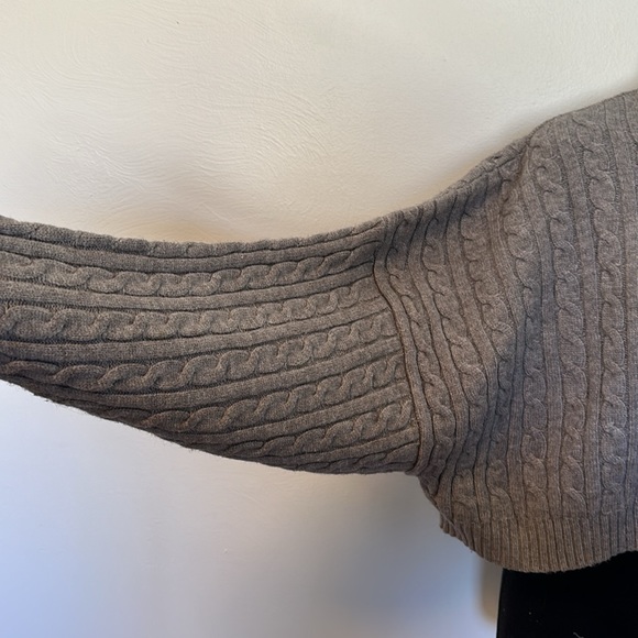 Cropped sweater - Picture 2 of 4